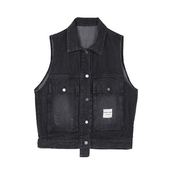 Široki model ženskog prsluka na gumbe