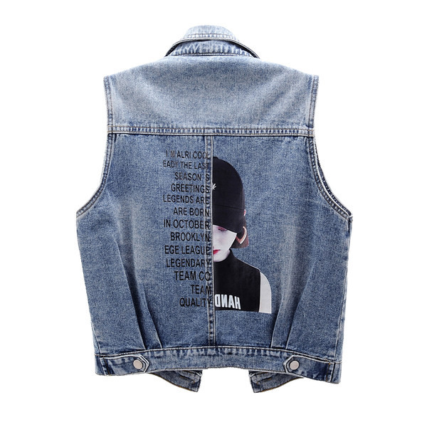 Ženski traper prsluk sa aplikacijom na leđima - plava boja