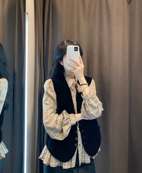 Γυναικείο βελούδο γιλέκο με κουμπιά