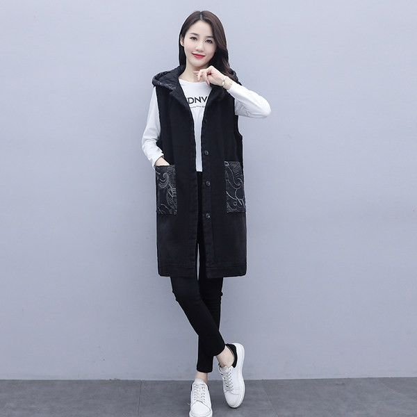 Ženski dugi prsluk s kapuljačom i gumbima