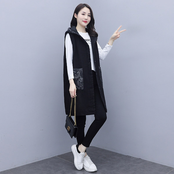 Ženski dugi prsluk s kapuljačom i gumbima