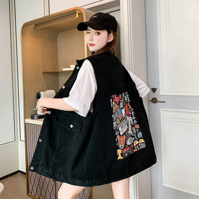 Sieviešu veste ar krāsainu rakstu un pogām melnā un zilā krāsā