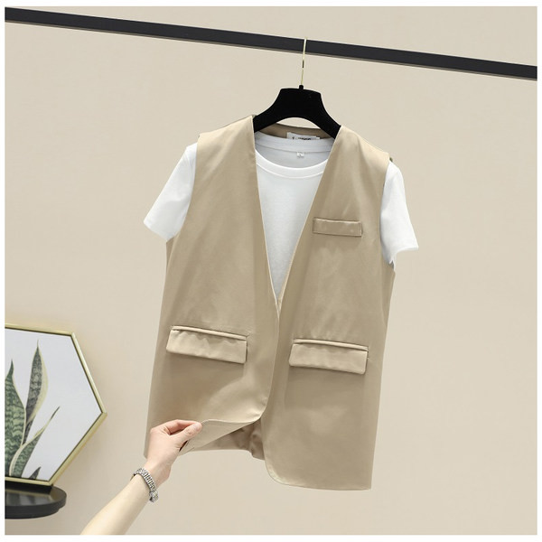 Γυναικείο μοντέρνο γιλέκο με λαιμόκοψη και κουμπί