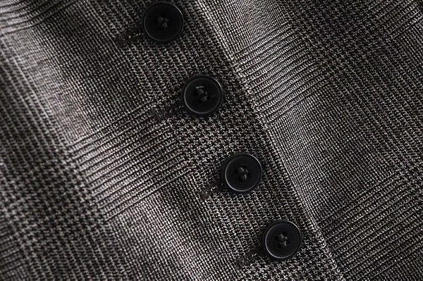 Proljetno-jesenski model prsluka s gumbima