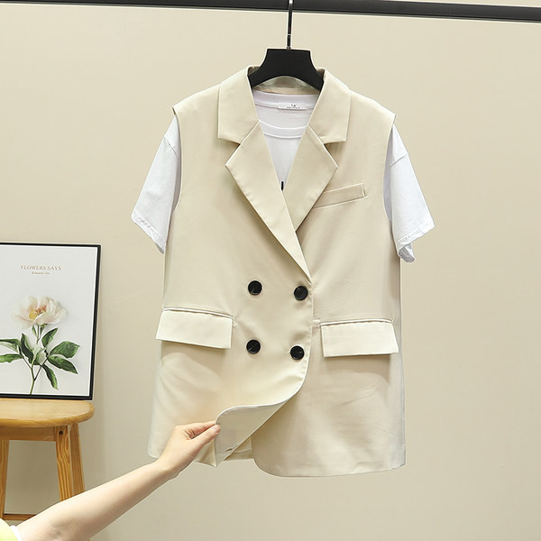 Moderan prsluk s gumbima i imitacijom džepova