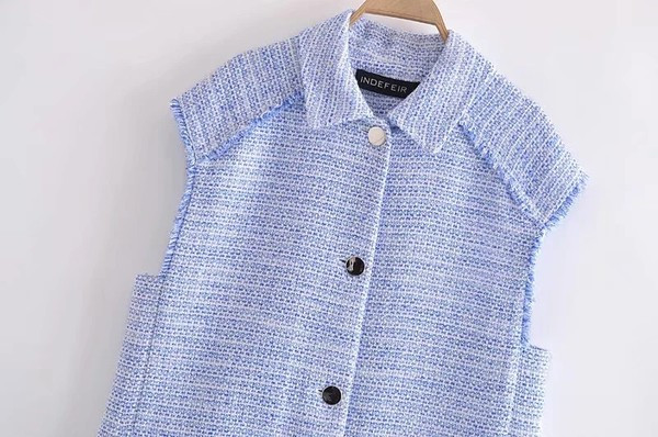 Ženski proljetno-jesenski prsluk s gumbima i klasičnim ovratnikom