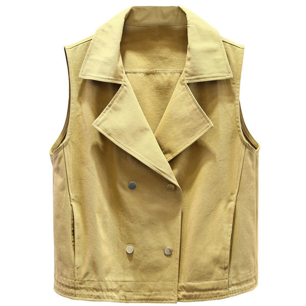 Moderan prsluk s gumbima i džepovima