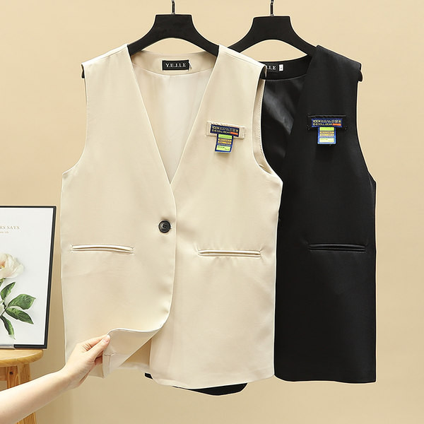 Ženski casual prsluk sa špic izrezom i amblemom