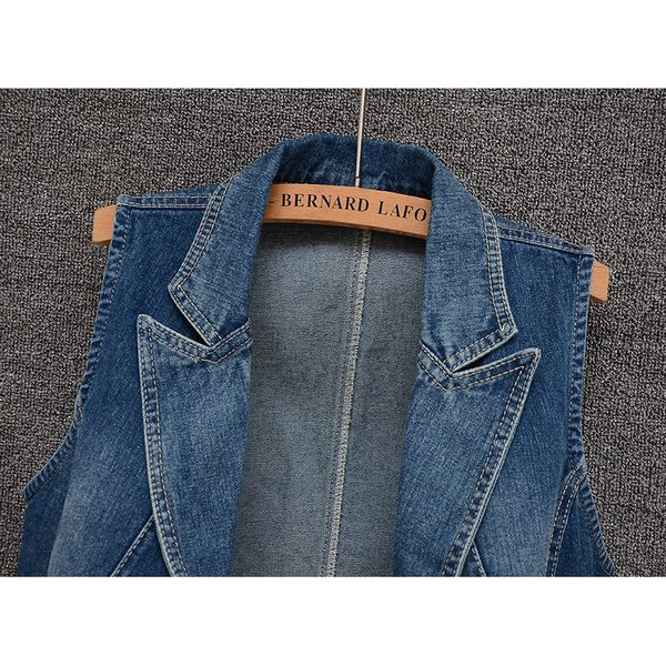 Γυναικείο γιλέκο τζιν σε μπλε χρώμα με γιακά