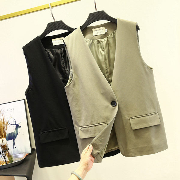 Γυναικείο γιλέκο με κουμπί και ντεκολτέ 