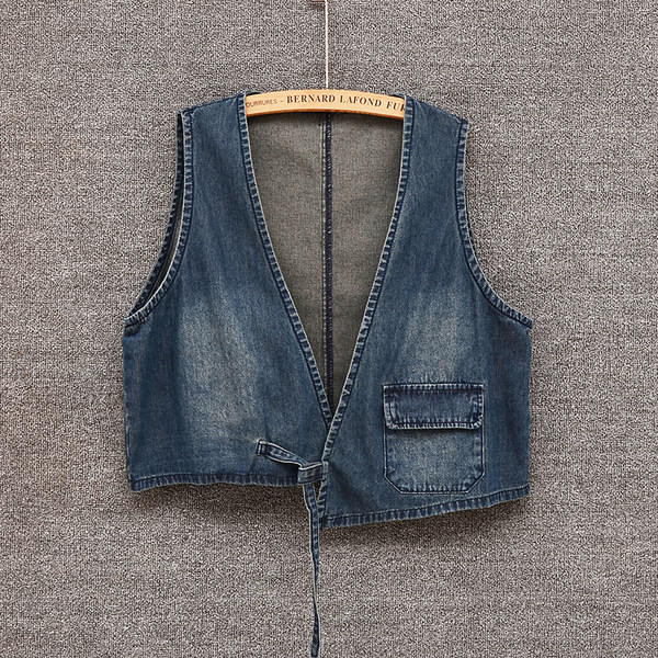 Kratki ženski traper prsluk sa špic izrezom