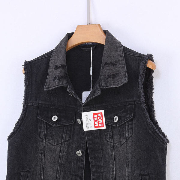 Novi model ženskog prsluka sa džepovima i klasičnom kragnom