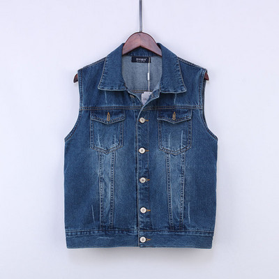 Γυναικείο γιλέκο τζιν σε απλό μοντέλο με κλασικό κολάρο