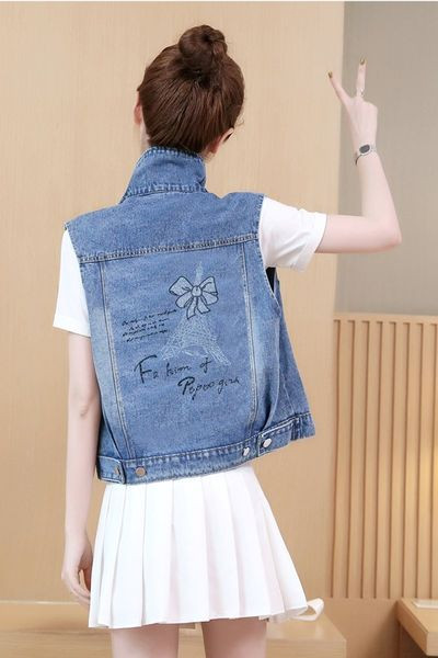 Ležeran ženski traper prsluk plave boje - dva modela