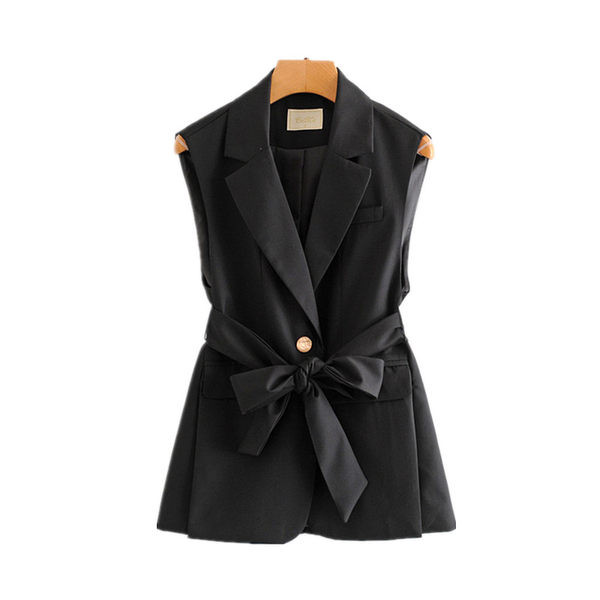 Μοντέρνο γιλέκο με κορδόνια στη μέση και απομιμήσεις τσέπες