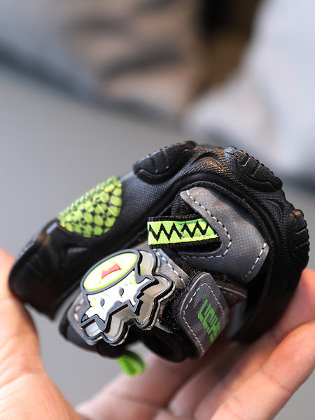 Dječje casual sandale sa naljepnicama u tri boje