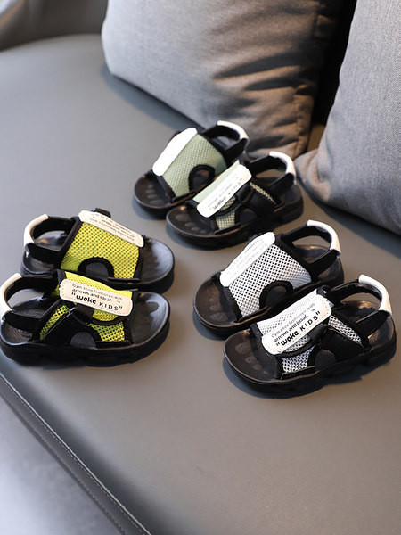 Dječje sandale na čičak i plastičnu kopču