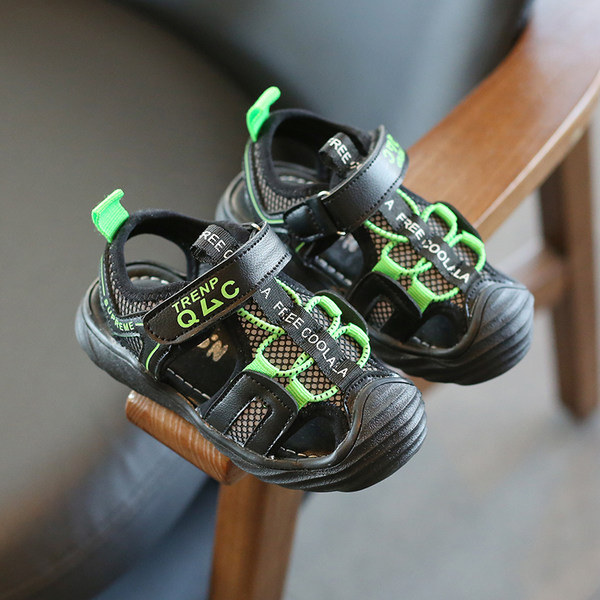 Moderne sandale, unisex model sa naljepnicom i vezicama