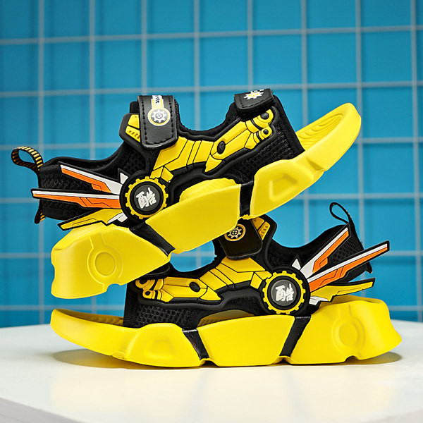 Moderne dječje sandale na čičak za dječake - nekoliko modela