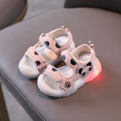 Jauns bērnu gaismas sandaļu modelis ar dekorāciju un velcro aizdari