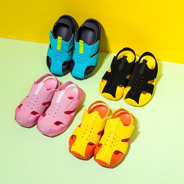 Dječje sandale na elastiku - dva modela