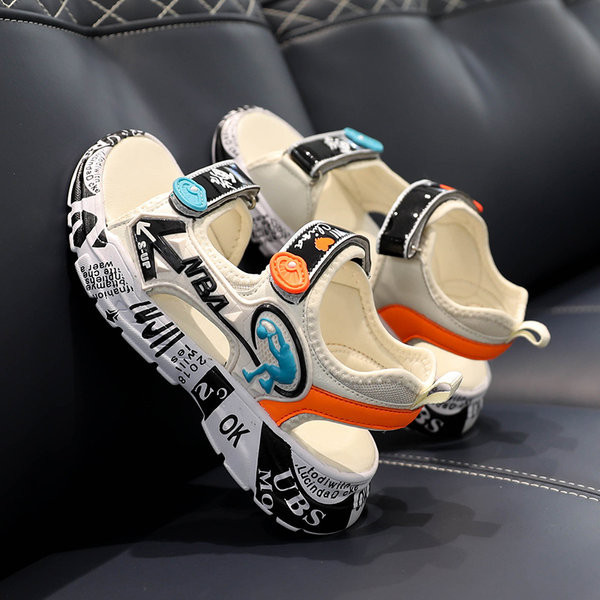 Dječje sandale za dječake sa naljepnicama u više boja