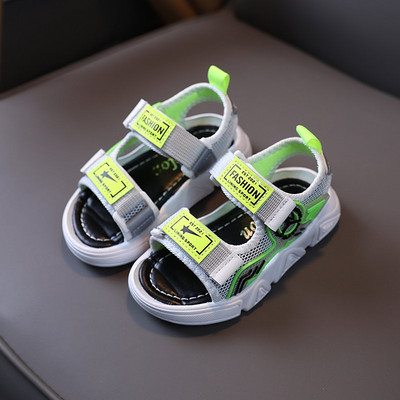 Dječje mrežaste sandale s naljepnicama za dječake