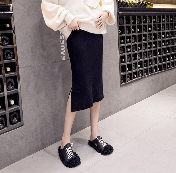 Stilingas moteriškas sijono tiesus modelis su skeltuku nėščiosioms