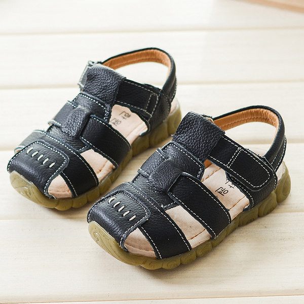 Γυναικεία δερμάτινα σανδάλια με σόλα από σιλικόνη σε τέσσερα χρώματα