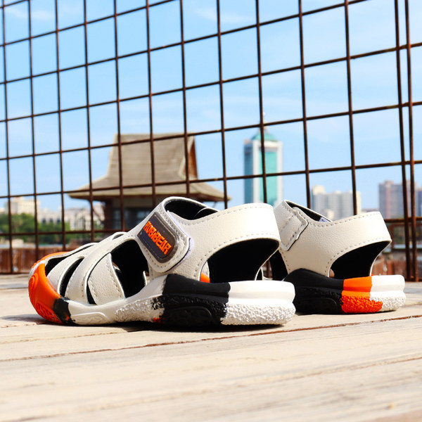 Novi model ljetnih sandala za dječaka od eko kože