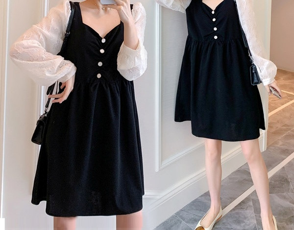 Elegantna kratka haljina širokog modela s gumbima za trudnice