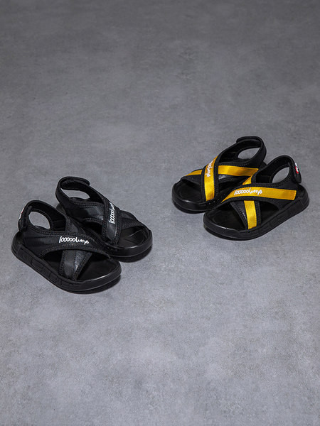 Dječje sandale za dječake u dvije boje