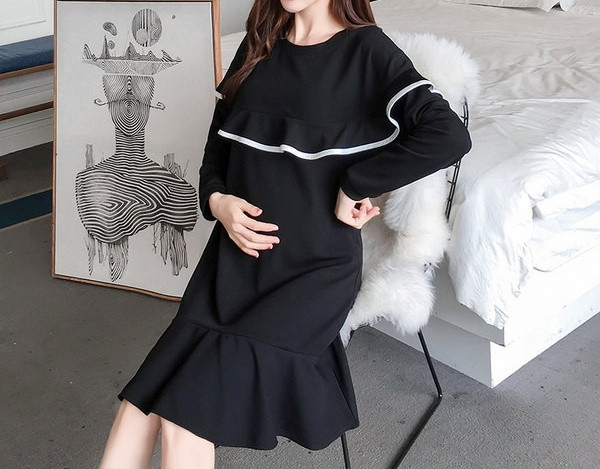Κομψό γυναικείο κοντό φόρεμα με μακριά μανίκια για έγκυες γυναίκες