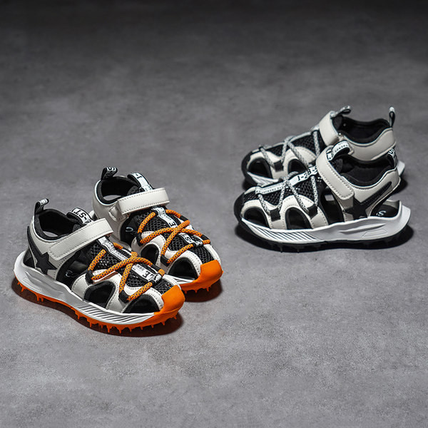 Παιδικά σανδάλια με κορδόνια και στερέωση velcro