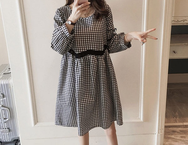 Aktuelna ženska karirana haljina sa ovalnim izrezom za trudnice