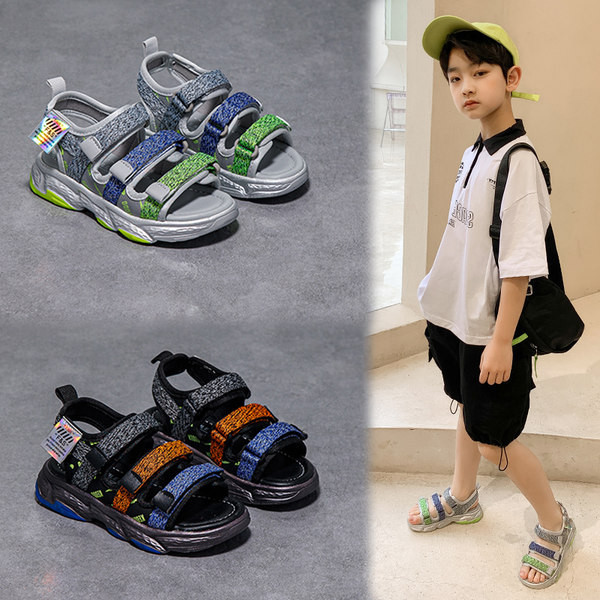 Dječje sandale sa naljepnicama u dvije boje pogodne za dječake