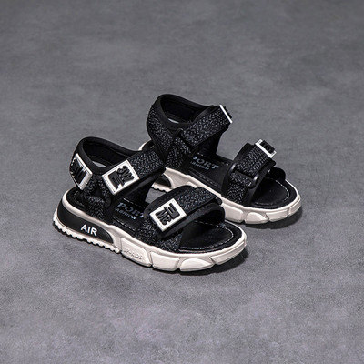 Dječje ležerne sandale u crno-bijeloj boji