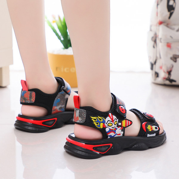 Šarene dječje sandale sa zakrpama i ravnim potplatom