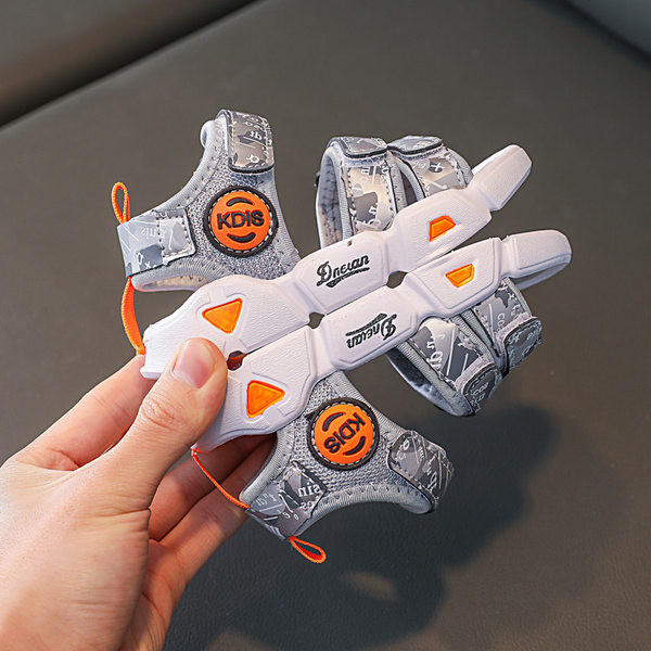 Dječje maskirne sandale sa naljepnicama za dječake