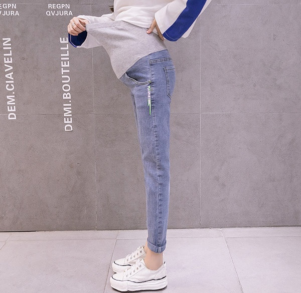 Μοντέρνο γυναικείο τζιν μοντέρνο μοντέλο για έγκυες γυναίκες