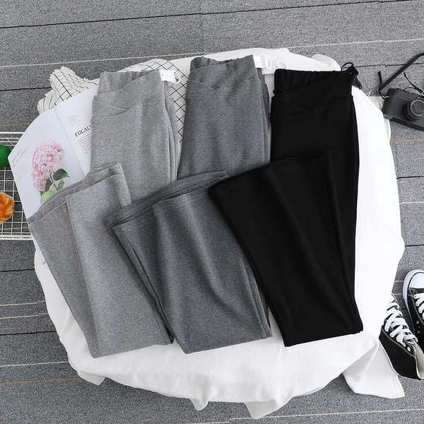 Γυναικείο αθλητικό παντελόνι απλό μοντέλο για έγκυες γυναίκες