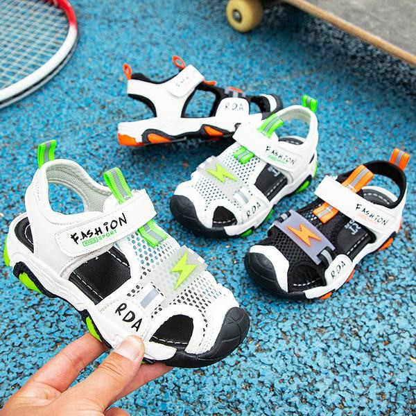 Dječje mrežaste sandale sa naljepnicom i natpisima