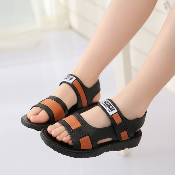 Gumene dječje sandale za dječake sa naljepnicama pogodne za plažu