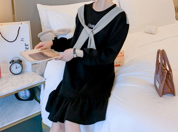 Ženska kratka haljina s dugim rukavima za trudnice