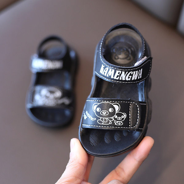 Dječje sandale od eko kože sa zakrpama i ravnim đonom