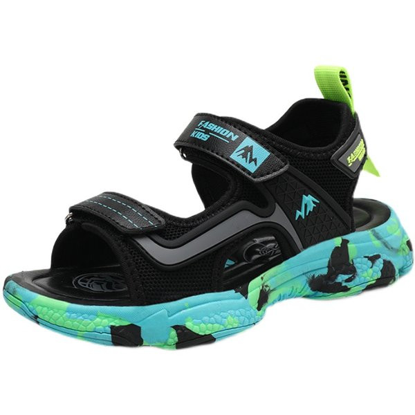 Novi model dječjih sandala za dječake sa đonom u boji - pogodne za planine