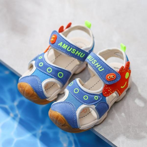 Novi model dječjih sandala sa trakom