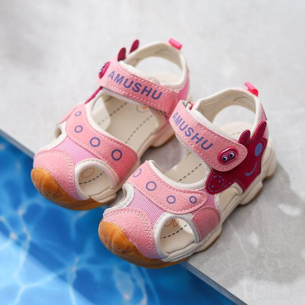 Novi model dječjih sandala sa trakom