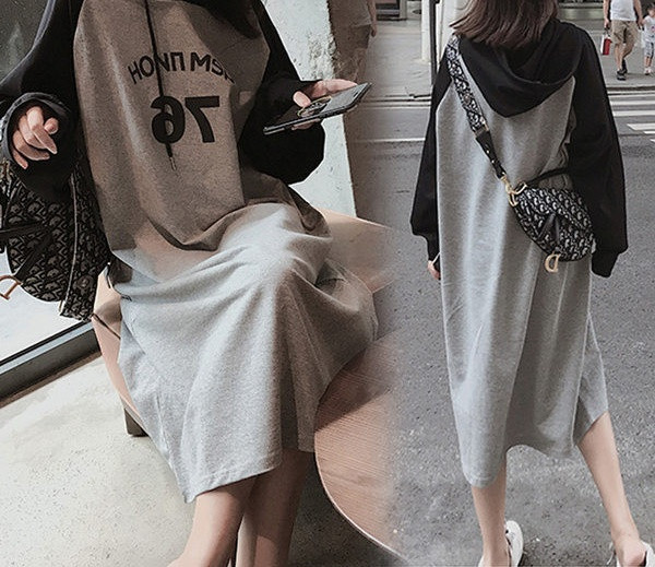 Γυναικείο φόρεμα με επιγραφή και κουκούλα για έγκυες γυναίκες