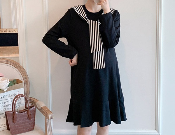 Elegantna ženska haljina s dugim rukavima i ovalnim izrezom za trudnice